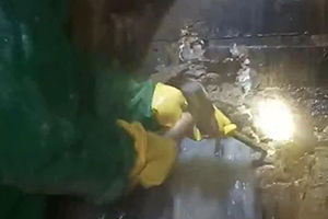 郑州消防水池堵漏施工视频