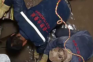 郑州电梯井堵漏施工视频